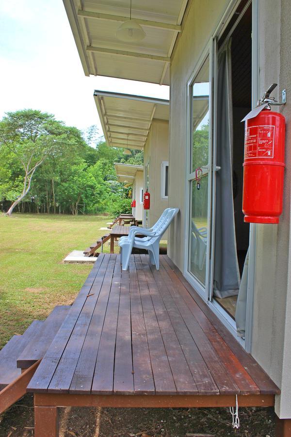 Kiulu Riverside Chalet Tamparuli Zewnętrze zdjęcie